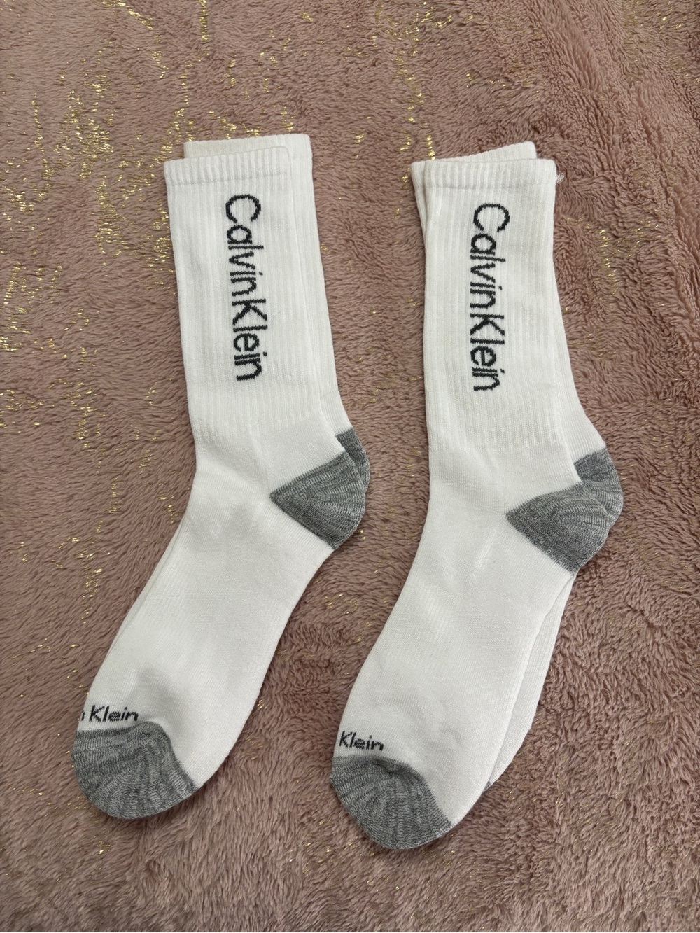 Calvin Klein Men’s White Gray Crew Socks 2 Pair Logo Athletic Casual